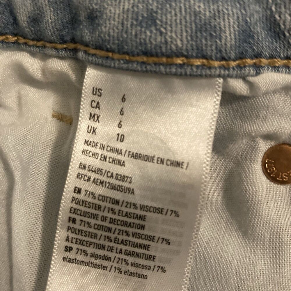 AMERICAN EAGLE OUTFITTERS Next Level Stretch light wash zip fly cut off shorts 6 - Picture 12 of 12